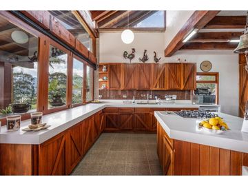 Casa para la Renta en el Retiro la Fe