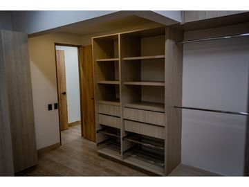 Casa para Arriendo Amoblado en Envigado sector Palmas