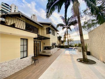 Casa en Arriendo Amoblada en Medellín El Poblado Balsos