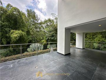 Casa en Arriendo en Poblado Balsos