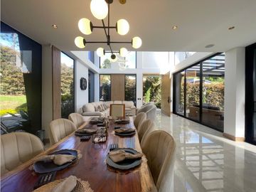 Casa Amoblada en Arriendo en Alto de Palmas
