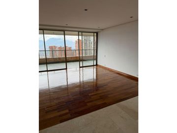 Apartamento en Arriendo en el Poblado sector La Calera