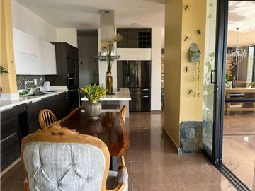 Casa en Arriendo Amoblada en El Poblado