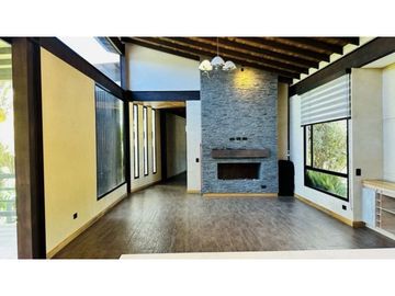 Arriendo casa campestre en El Retiro en unidad cerrada