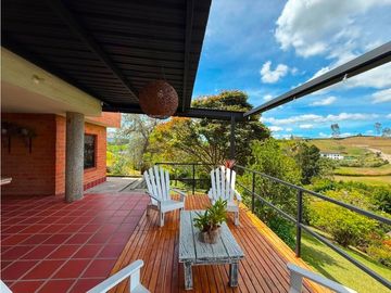 Espectacular finca tradicional en Guarne cerca al aeropuerto JMC