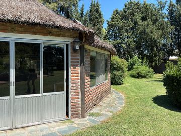 Casa quinta en Ezeiza GRAN LOTE de 5320m2