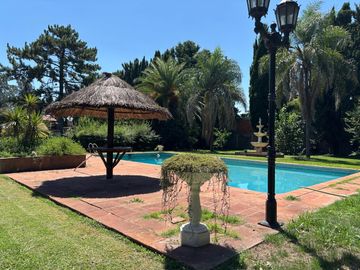 Casa quinta en Ezeiza GRAN LOTE de 5320m2