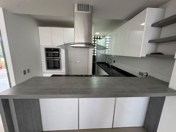 SE ALQUILA 🏡 ¡CASA MODERNA Y EXCLUSIVA – EL CASTILLO, JAMUNDÍ!