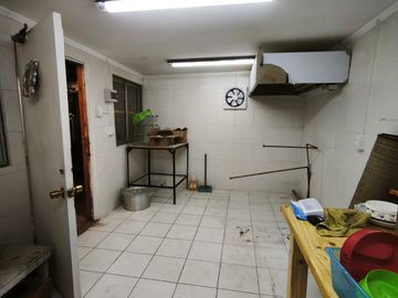 PTE ALTO SARGENTO MENADIER PROPIEDAD COMERCIAL 2PRIV SALA