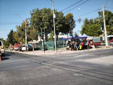 PTE ALTO SARGENTO MENADIER PROPIEDAD COMERCIAL 2PRIV SALA