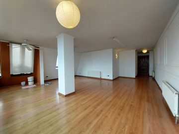ARRIENDO AMPLIO 1 D 2 BAÑOS ESTACIONAMIENTO PROVIDENCIA