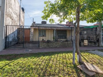 CASA EN VENTA ZONA GUADALUPE EXCELENTE OPORTUNIDAD