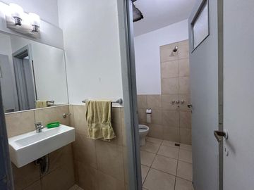 VENTA OFICINA EN BALVANERA