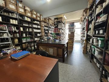 VENTA OFICINA EN BALVANERA