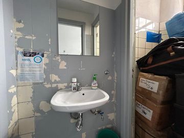 VENTA OFICINA EN BALVANERA