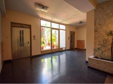 Venta 4 ambientes c/balcón, de época. Belgrano R