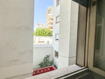 Venta 4 ambientes c/balcón, de época. Belgrano R