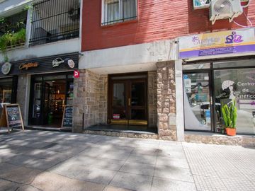 Venta 4 ambientes c/balcón, de época. Belgrano R