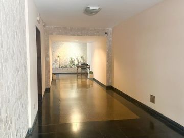 Venta 4 ambientes c/balcón, de época. Belgrano R