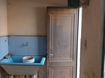 VENTA DEPOSITO Y DTO. A REFACCIONAR 400M2 LANUS