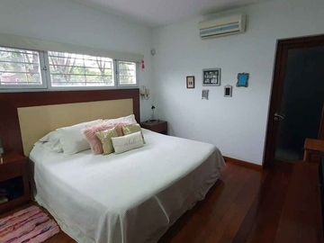 Casa 3 dormitorios en venta . Pileta. Alberdi río.