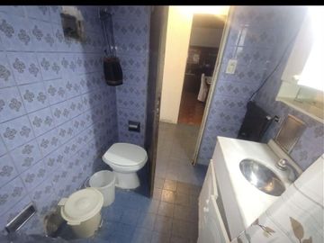 CASA EN VENTA 4 AMBIENTES COCHERA LOMAS DE ZAMORA