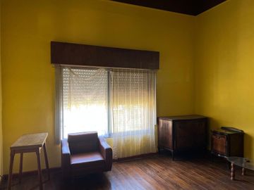 CASA 3 AMB VENTA EN BANBIELD CON JARDÍN Y COCHERA