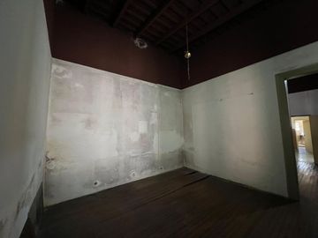 CASA 3 AMB VENTA EN BANBIELD CON JARDÍN Y COCHERA