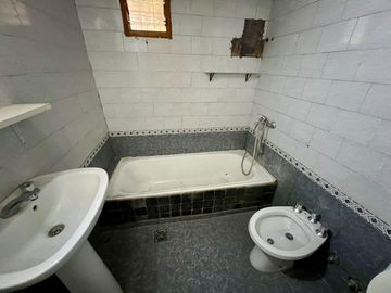 VENTA Casa en Lote propio 3 amb +  dpto Villa Rosa
