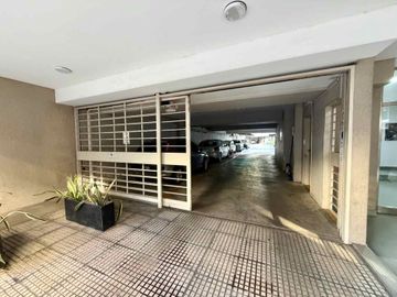 Venta cochera fija y cubierta en Caballito CABA
