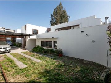 Casa en arriendo  en PEÑALOLÉN