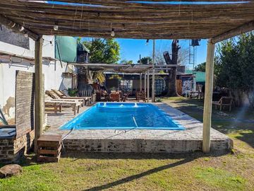 VENTA CASA 2 AMB PILETA PARRILLA  APTO CREDITO