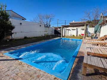 VENTA CASA 2 AMB PILETA PARRILLA  APTO CREDITO