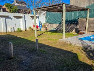 VENTA CASA 2 AMB PILETA PARRILLA  APTO CREDITO