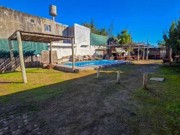 VENTA CASA 2 AMB PILETA PARRILLA  APTO CREDITO