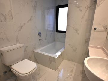 Gran Departamento 4 ambientes y Cochera a estrenar