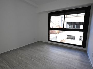 Gran Departamento 4 ambientes y Cochera a estrenar