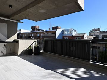 Gran Departamento 4 ambientes y Cochera a estrenar