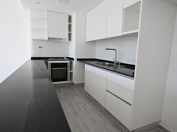 Gran Departamento 4 ambientes y Cochera a estrenar