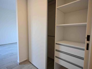 Gran Departamento 4 ambientes y Cochera a estrenar