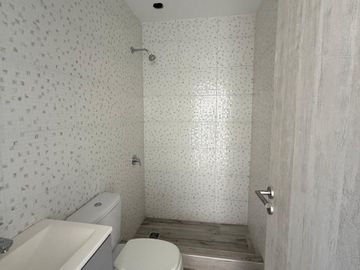 ALQUILER CASA tipo dúplex en CHIC VILLAGE PILAR