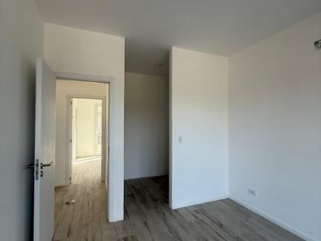 ALQUILER CASA tipo dúplex en CHIC VILLAGE PILAR