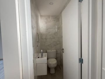 ALQUILER CASA tipo dúplex en CHIC VILLAGE PILAR
