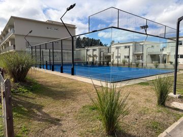 ALQUILER CASA tipo dúplex en CHIC VILLAGE PILAR