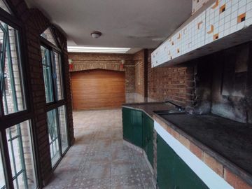 EN VENTA CASA 3 DORMITORIOS BARRIO SALADILLO