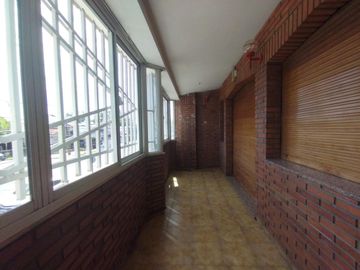 EN VENTA CASA 3 DORMITORIOS BARRIO SALADILLO