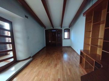EN VENTA CASA 3 DORMITORIOS BARRIO SALADILLO