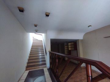 EN VENTA CASA 3 DORMITORIOS BARRIO SALADILLO