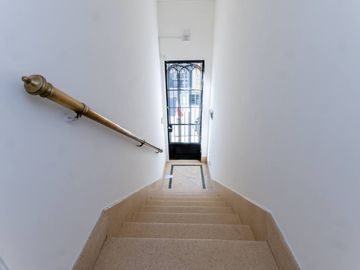 Planta Alta de 3 dorm y escritorio en el centro