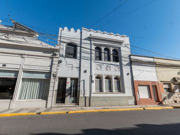 Planta Alta de 3 dorm y escritorio en el centro